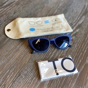 TOMS Ivy Matte Cobalt Blue Cat Eye Sunglas…